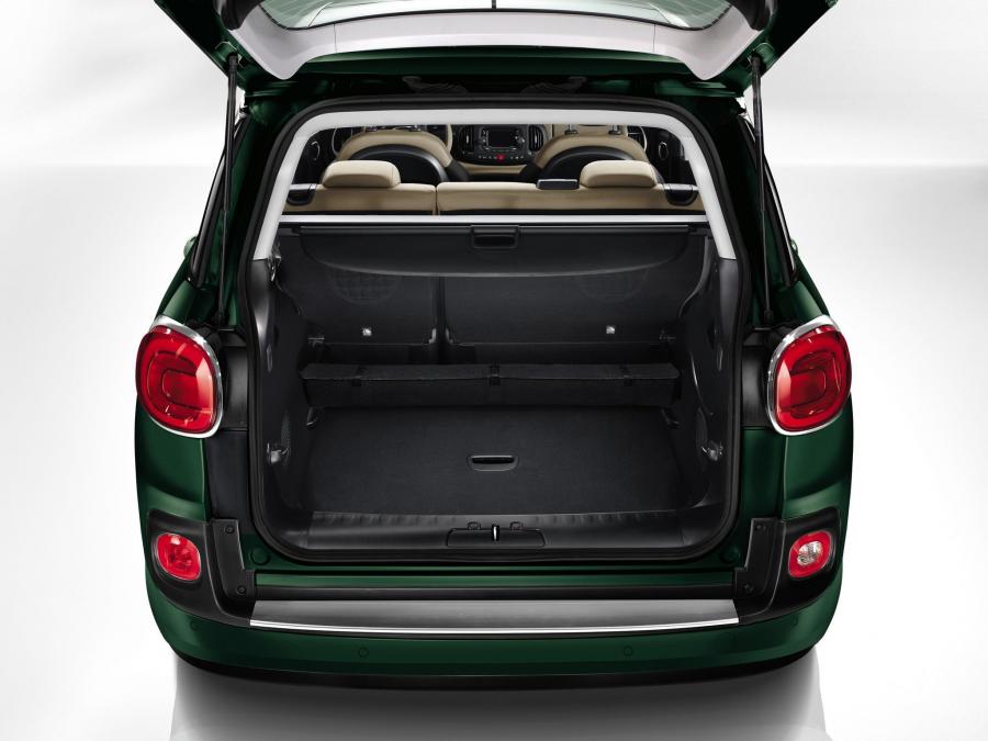  Fiat 500L Living 2013 года  (фото 30 из 34)